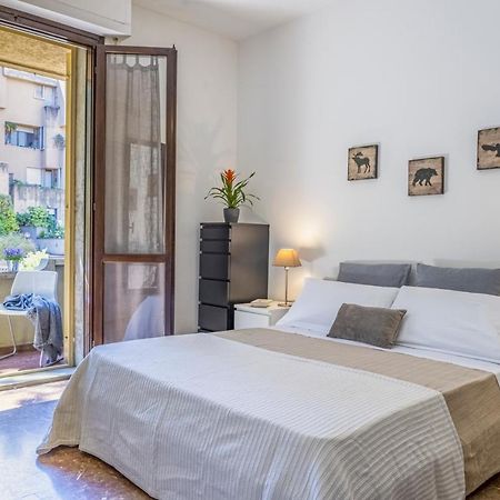 Cozy Roman Apartment With Parking 피렌체 외부 사진